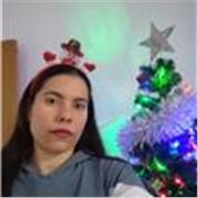 Profesora de Español imparte clases a estudiantes extranjeros de todas las edades