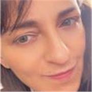 Insegnare , soprattuto  incuriosire , facendo in modo che lo studio non diventi un peso ma un mezzo di conoscenza .