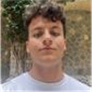 Buenas, soy Rafa. Estudio cuarto año de Ingeniería Informática y tengo nivel C1 de inglés para dar clases en el centro de Granada