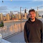 Native English speaker from the U.S. with experience teaching English language learners of all ages