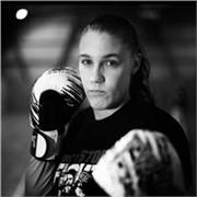 Coach sportive diplômée : sport, nutrition & boxe pour perte de poids, remise en forme et renforcement — tous âges, tous niveaux !