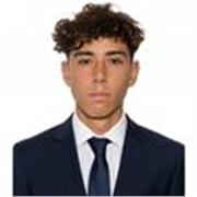 Estudiante serio y versátil, enfocado en inglés y apoyo escolar para alumnos desde primaria a ESO.