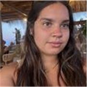 Profesora de apoyo con titulación de monitora