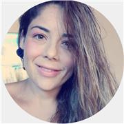 Profesora de Biología para jóvenes de enseñanza media y Básica