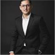 Ingeniero en sistemas con más de 5 años de experiencia en desarrollo full stack y liderazgo