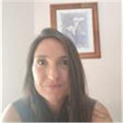 Lic en Comunicación imparte clases de oratoria y comunicación, incluyendo gestión emocional e IA