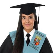 Profesora con Grado en Estudios Ingleses y Máster del profesorado con años de experiencia en el sector