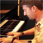 Profesor de piano de clásico y moderno, prueba una clase sin compromiso
