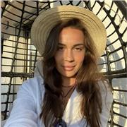 Profesora de tarot y sanación energética (reiki)