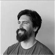 Dr en física con experiencia en docencia universitaria y escolar