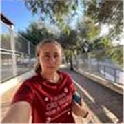 Me gustaría enseñar a los niños, soy buena con ellos y hace 3 años terminé los estudios