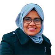 Professional level English speaker. I work with individuals to build confidence speaking in English. Beginner to advanced level. 