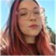 Sono solare, estroversa, paziente ed empatica. Ho esperienza con ragazzi neurodivergenti. Sono laureanda in medicina e chirurgia