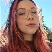 Sono solare, estroversa, paziente ed empatica. Ho esperienza con ragazzi neurodivergenti. Sono laureanda in medicina e chirurgia