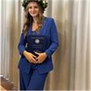 Studio insieme allo studente passo dopo passo, rendendo i compiti più semplici e lo studio meno stressante