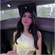 Sono pronta a darti una mano con i compiti!