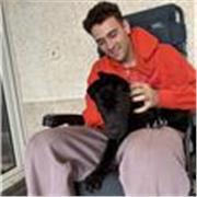 Doy clases particulares de asignturas de primaria. Actualmente cursando Grado universitario en Magisterio. CEU