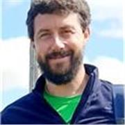 Insegnante Madrelingua d'inglese laureato e con più di 20 anni d'esperienza. Offro percorsi di formazione personalizzati.