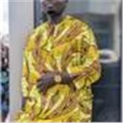 Professeur particulier en télétravail donnant des cours de maths au collègiens et mathématiques appliquées au étudiant