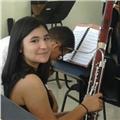 Profesora de música, con más de 7 años de experiencia en orquestas, clases de lenguaje musical, flauta dulce y aptitudes musicales a niños