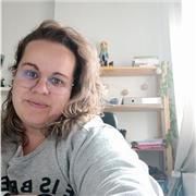 Soy maestra con experiencia dando clases de apoyo y refuerzo escolar