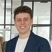 Sono un Ingegnere Gestionale, 28 anni, lavoro in Gucci e ho piacere ad offrire le mie conoscenze a ragazzi su materie scientifiche