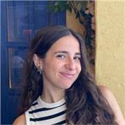 Estudiante de último año del Grado en Traducción e Interpretación en la Universidad de Granada ofrece clases de inglés e italiano.