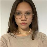 Je suis une étudiante cherchant à devenir enseignante. Je peux donner cours en français, maths, chimie, physique et anglais