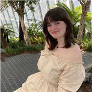 Hii, I have two years experience with tutoring GCSE students! I’m an encouraging, smiley tutor, I love to adapt my teaching style!