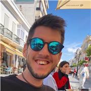Hola, mi nombre es Pablo. 
Soy un joven apasionado por la filosofía y el saber. 
Si necesitas apoyo para conocer las teorías de los grandes filósofos y pensadores, no dudes en contactarme. 
Apúntate y atrévete a conocer las ideas más revolucionarias de l