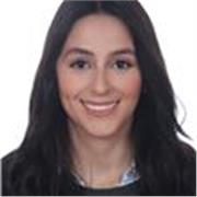 Profesora de apoyo escolar y refuerzo educativo para primaria, especializada en acompañar a alumnos que necesitan mejorar 