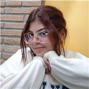 Studentessa di lingue propone lezioni d'inglese