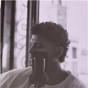 Insegnante di musica, teoria musicale, solfeggio, lettura e scrittura musicale, chitarra classica, jazz e bossa nova