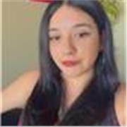 Profesora de apoyo escolar en materia de lenguaje: lectura, análisis y comprensión de textos