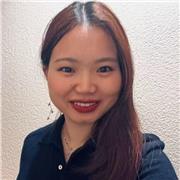 Me defino como una persona responsable, paciente y entusiasta, con gran interés por la educación y la enseñanza de idiomas.