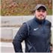 Éducateur sportif passionné, j’accompagne des personnes de tous niveaux dans l’atteinte de leurs objectifs, que ce soit pour la re