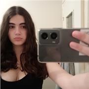 Lycéenne proposant soutien scolaire tout niveau