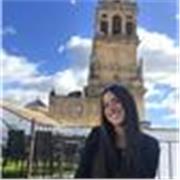 Profesora de inglés, para primaria, secundaria y bachillerato. (Estudiante de educación primaria y estudios ingleses en la UCO)