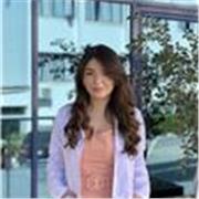 I am a pharmacist specialized in helping medical students