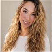 Maestra y Técnica Superior en Educación Infantil con experiencia en España e Irlanda.