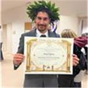 laurea magistrale in economia; posso offrire lezione di lingue sia italiano che inglese per i studenti stranieri