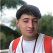 Estudiante universitario apto para enseñar primaria y eso