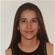 Estudiante del grado de bioquímica. Capacitada para dar clases hasta bachillerato.