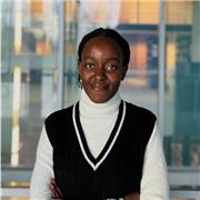 English tutor who teaches mainly children and teenagers