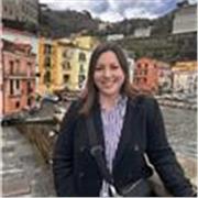 Profesora de idiomas con más de 10 años de experiencia