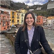 Profesora de idiomas con más de 10 años de experiencia