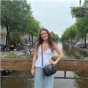 Persona responsable a la que le gustan los niños