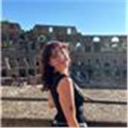 Estudiando la carrera de Magisterio de Primaria.  Tengo mucha vocación. Daría clase a niños de 6 a 12 años.