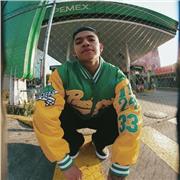 Profesor de baile urbano, bienvenidxs diversidad de personas y gran actitud