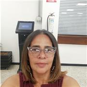 Profesora de matemáticas imparte clases de refuerzo
